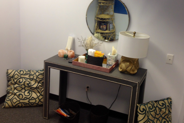 jiahe;lkg resized 600