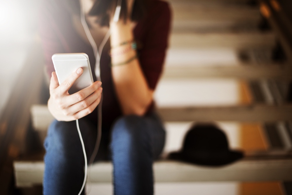 Blog-6-podcasts-that-will-make-you-a-better-marketer-in-2017.jpg
